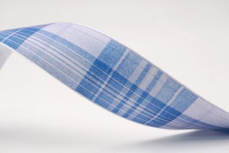 Himmelblau und weißes Karomuster Band_AI